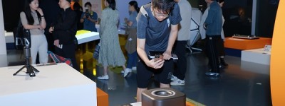 深圳艺术周｜“两个AI”大展暨DIA湾区智造论坛启幕