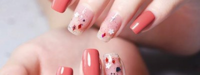 做完美甲多久可以洗衣服 怎么使甲胶更牢固