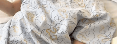 张檬回应孩子不跟自己睡，曾做2年试管才怀孕，要母乳喂到2岁才停