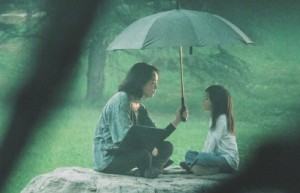 周迅带着沉甸甸的现实而来，给出直白的女性议题