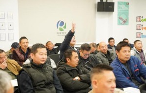 平安集团驻金华地区统管党委联合金华交警开展“金融宣教进企业”活动