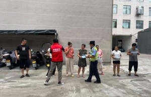 平安产险东阳支公司：金融宣教入厂区 警保联动护发展