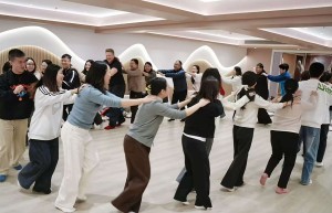 盘古树携手灯湖中学开展教师心理与管理能力提升培训