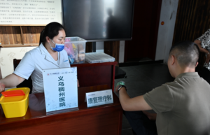 党建共建聚合力 金融赋能促振兴——平安产险“乡风文明100行动”落地义乌陇头朱村