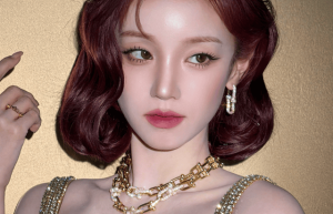 从“可爱雨琦”到“人间富贵花”，这组大片的背部杀，谁顶得住？