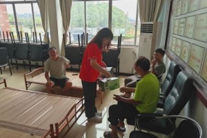 风雨中传递温暖 平安产险金华中心支公司暖心服务转移安置群众