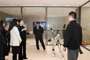 北京具身智能机器人产业链融通合作大会圆满落幕 加速产业协同与商业化落地