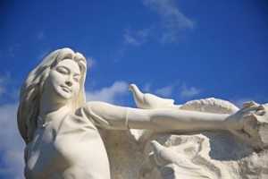 作家贝拉发表音乐组诗《和平少女》书写人类和平的精神史诗