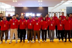 鹏鸿板材双城联展，年度新品彰显“板材十大品牌”硬实力