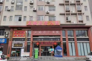 探访广州重症护理一线：脑梗老人的康复与长期护理之路