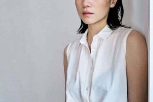 宋佳的大女主穿搭，将攻气与性感演绎到入神！