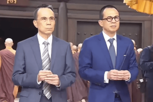 李嘉诚送长子爱彼古董表，对李泽楷只送钱？一块表藏着顶级豪门接班秘密