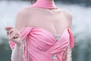 毛晓彤28岁时因为年龄焦虑大哭！十年如何把焦虑熬成勋章