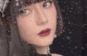 迪丽热巴的美貌好权威！珍珠钻石头帘搭齐刘海直发，美的让人窒息